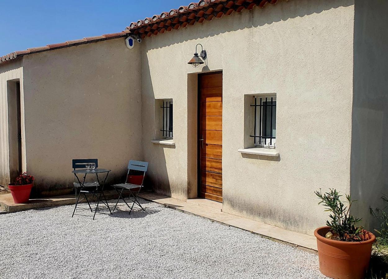 Villa Coquet 2 pièces au calme avec piscine  Fontvieille Esterno foto