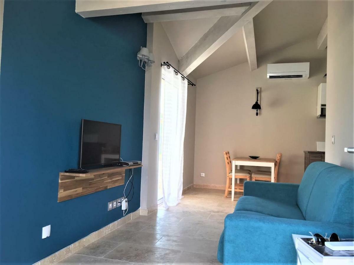 Villa Coquet 2 pièces au calme avec piscine  Fontvieille Esterno foto