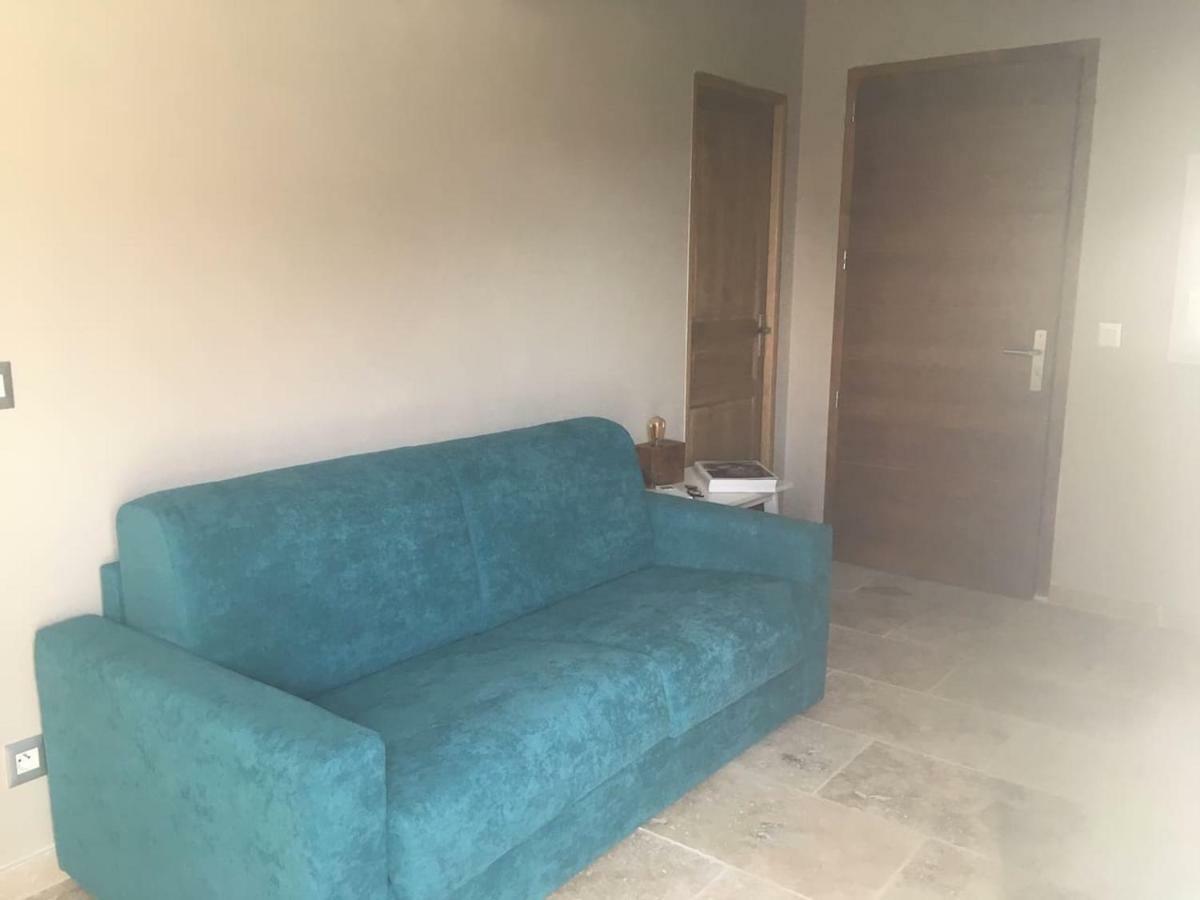 Villa Coquet 2 pièces au calme avec piscine  Fontvieille Esterno foto